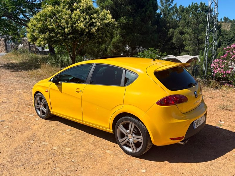 SEAT Leon 2008 - foto 1