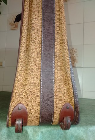Maleta con rueda John Travel Beige y Marrón