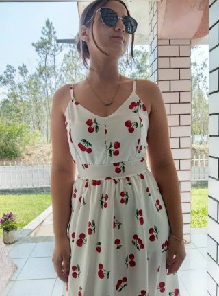 Vestido longo estampado de cerejas