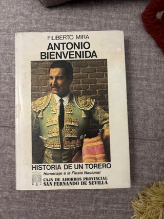 Libro Historia de un Torero Antonio Bienvenida