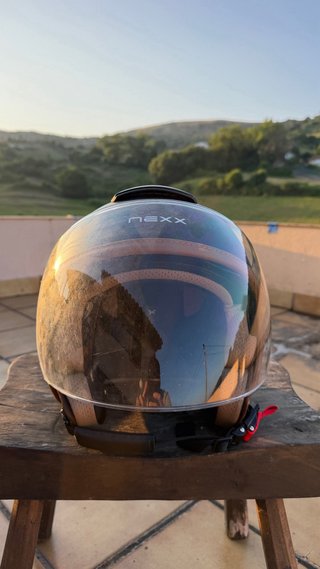 Casco Nexx Negro con Visera Marrón