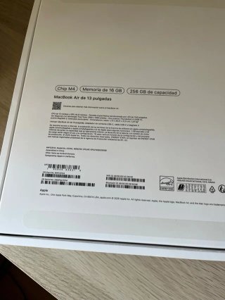 MacBook Air M4 2025