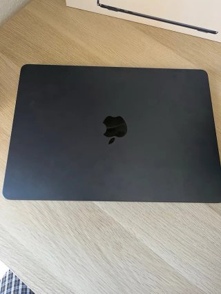 MacBook Air M4 2025