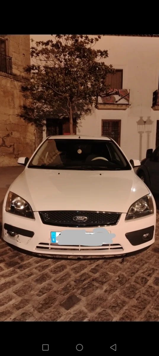 Ford Focus 2005 - foto 1