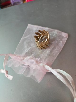 Anillo Acero Dorado Hojas
