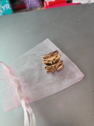 Anillo Acero Dorado Hojas