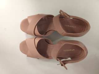Sandalias Uterqüe Beige Tacón Plataforma