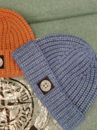 Set 3 berretti lana Stone Island