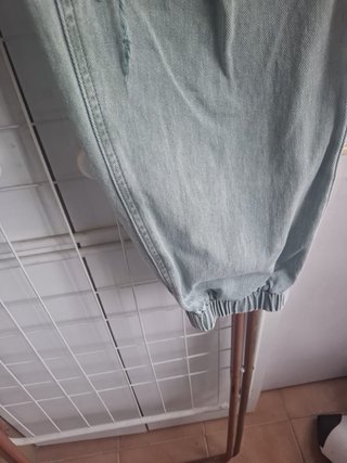 Pantalones vaqueros rotos mujer verde