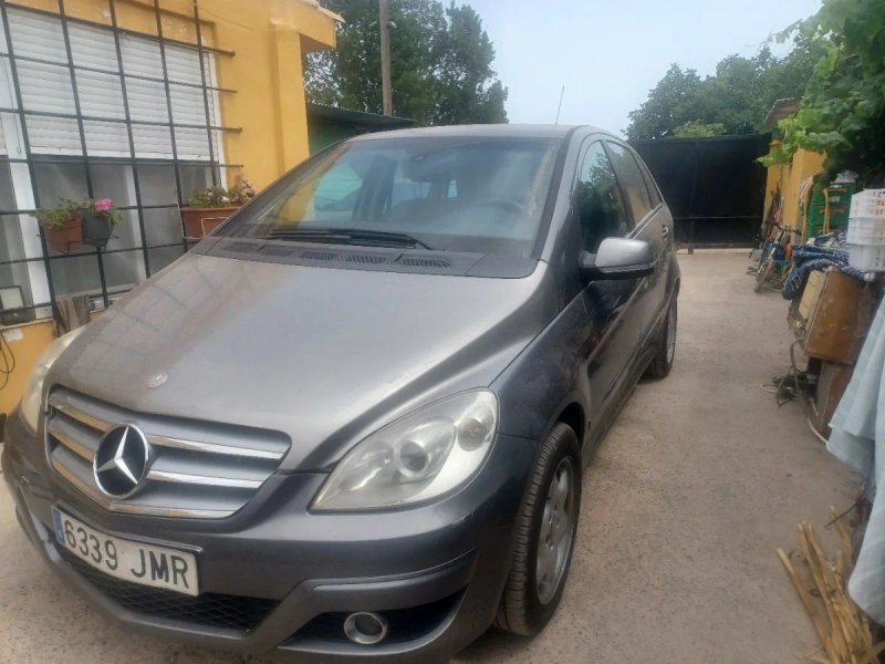Mercedes-Benz Clase B 2010 - foto 1