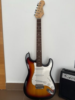 Guitarra Eléctrica Rocktile + Amplificador