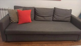 Divano letto Ikea grigio a due posti