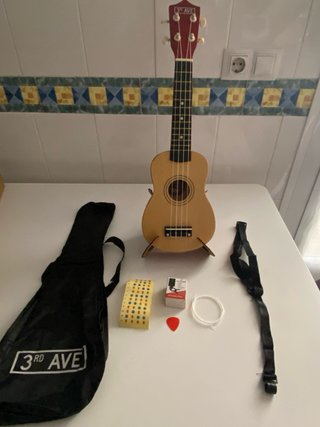 Ukelele Soprano 3rd Avenue Seminuevo