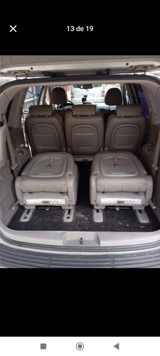 KIA Carnival 2009