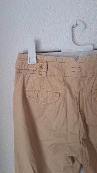 Pantalón beige 36