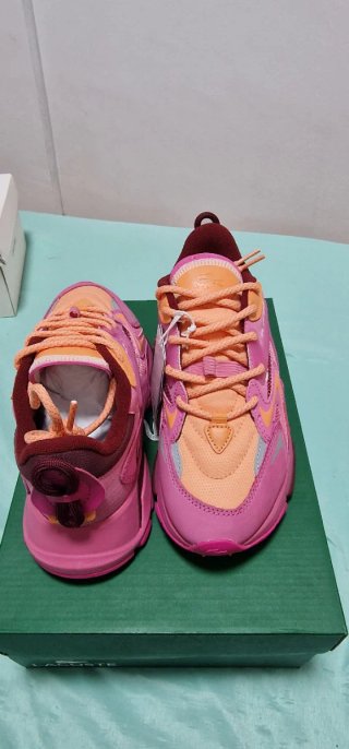 Zapatillas Lacoste Neo Tech Naranja y Rosa