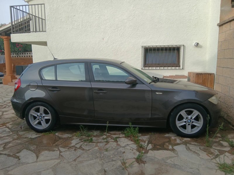 BMW Serie 1 2006 - foto 1