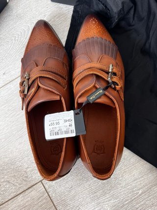 Mocasines Marrones con Hebillas y Flecos