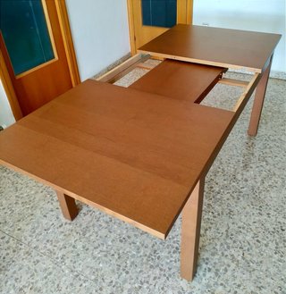 Tavolo da pranzo estensibile color Marrone