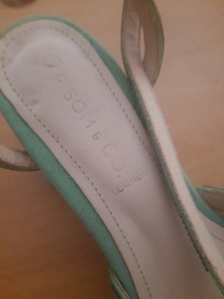 Zapatos de vestir verdes con tacón bajo