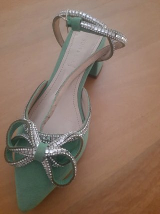 Zapatos de vestir verdes con tacón bajo