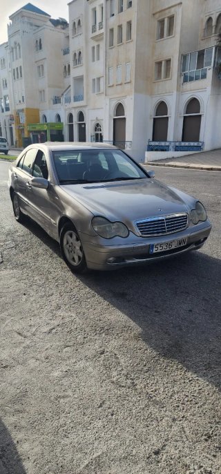 Mercedes-Benz Clase C 2006