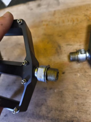 Pedales plataforma Acid Flat A3-ZP-R