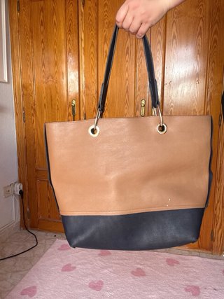 Bolso tote marrón y negro