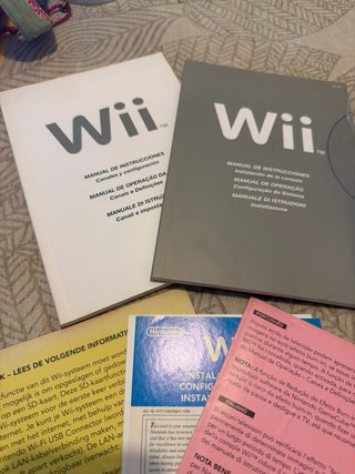 Accessori Wii e manuali di istruzioni
