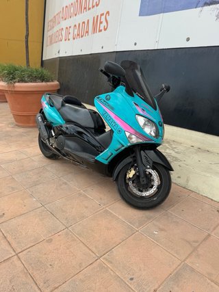 Yamaha TMAX 500 Maxi Scooter
