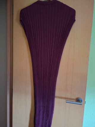 Vestido largo plisado morado talla única