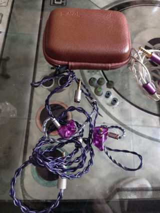 Auriculares Morados y Plateados
