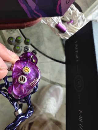 Auriculares Morados y Plateados