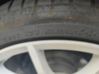 Neumático Maxxis Victra Sport 5 215/40 ZR18 89Y XL