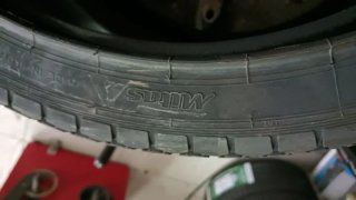 2 ¼ R18 42J MITAS