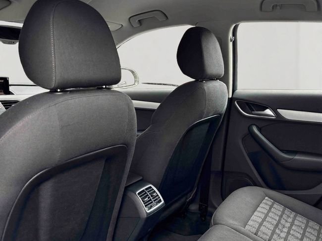 Audi Q3 2.0 TDI 2015, foto 22