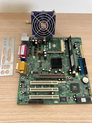 Pack Placa M7VIQ + Athlon XP 2400+ 512MB RAM