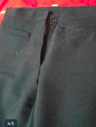 Pantalón negro ancho
