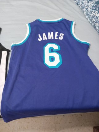 2 Camisetas Baloncesto Lakers y Warriors