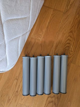 Somier tapizado 135 x 90 (colchón de regalo)