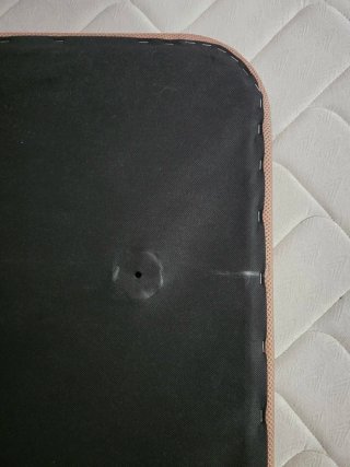 Somier tapizado 135 x 90 (colchón de regalo)