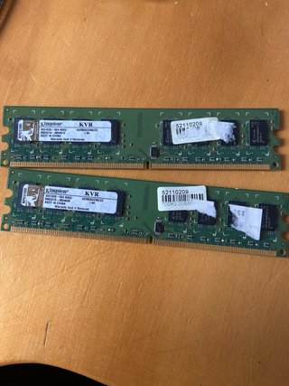 2x Kingston DDR2 2GB RAM