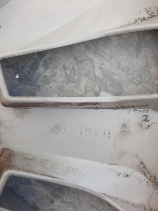 Tapacubos Skoda 15" Plateados