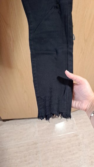 Pantalón vaquero negro RSEVENTY desgastado