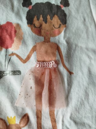 Camiseta niña ,preciosa.