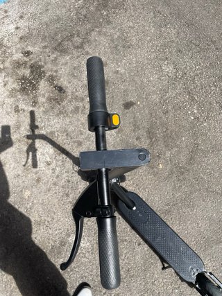 Patinete Eléctrico Xiaomi Negro. Freno de disco.