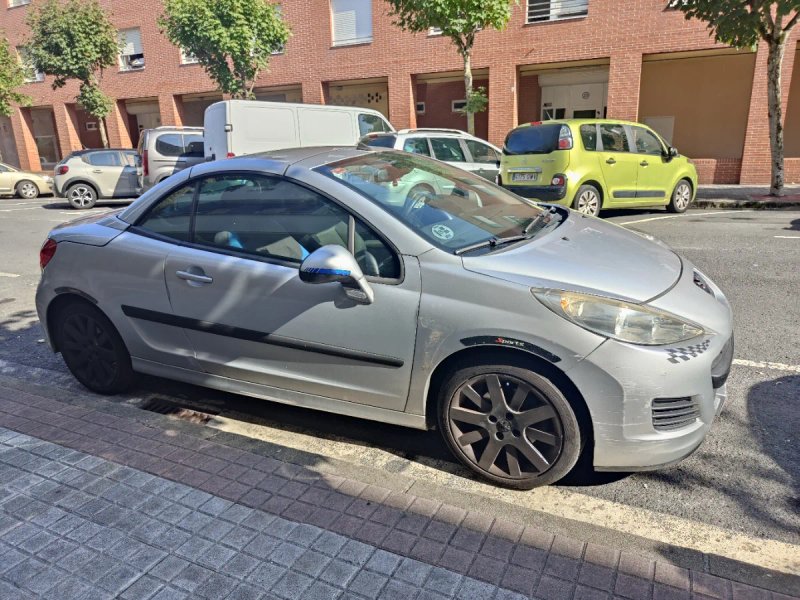 Peugeot 207 2007 - foto 1