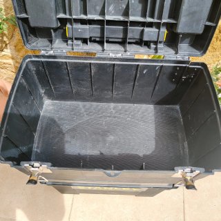 Caja de herramientas Stanley con ruedas