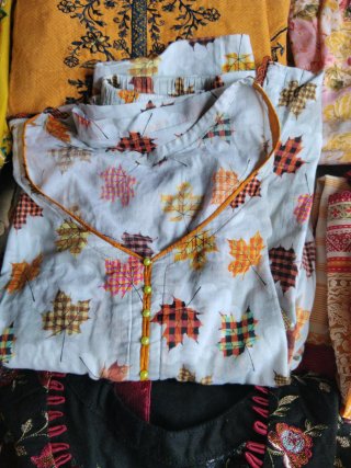 Lote 11 Ropa India + 2 Chales Talla L