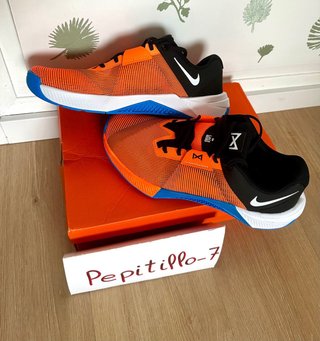Nike Metcon 10 Talla 44 Naranja/Negro